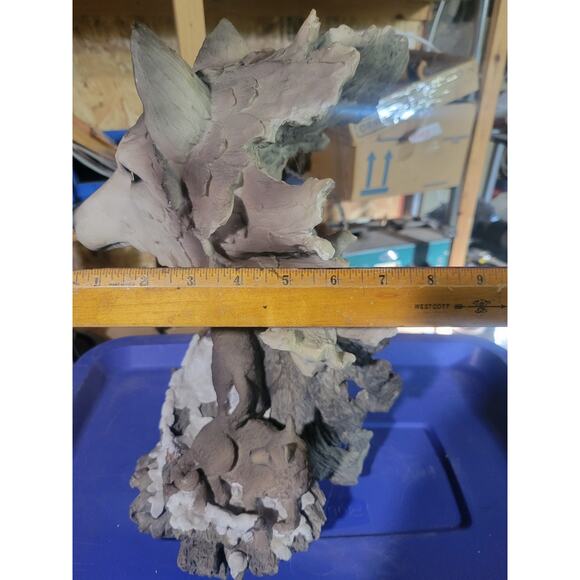 Meerchi MRH Wolf With Wolves Pups Resin Sculpture 15" Tall - Picture 16 of 16